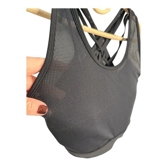 Fabletics Black Faye High Impact Sports Bra Criss Cross Mesh Overlay Workout - Picture 11 of 16